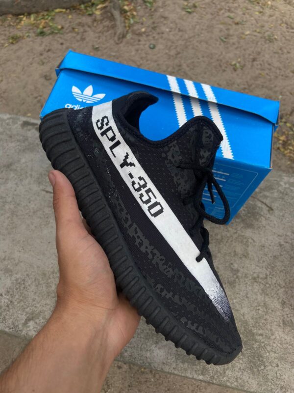 Tênis adidas Yeezy